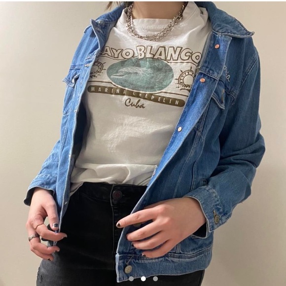 Long Sleeve Denim Jacket - Picture 2 of 3